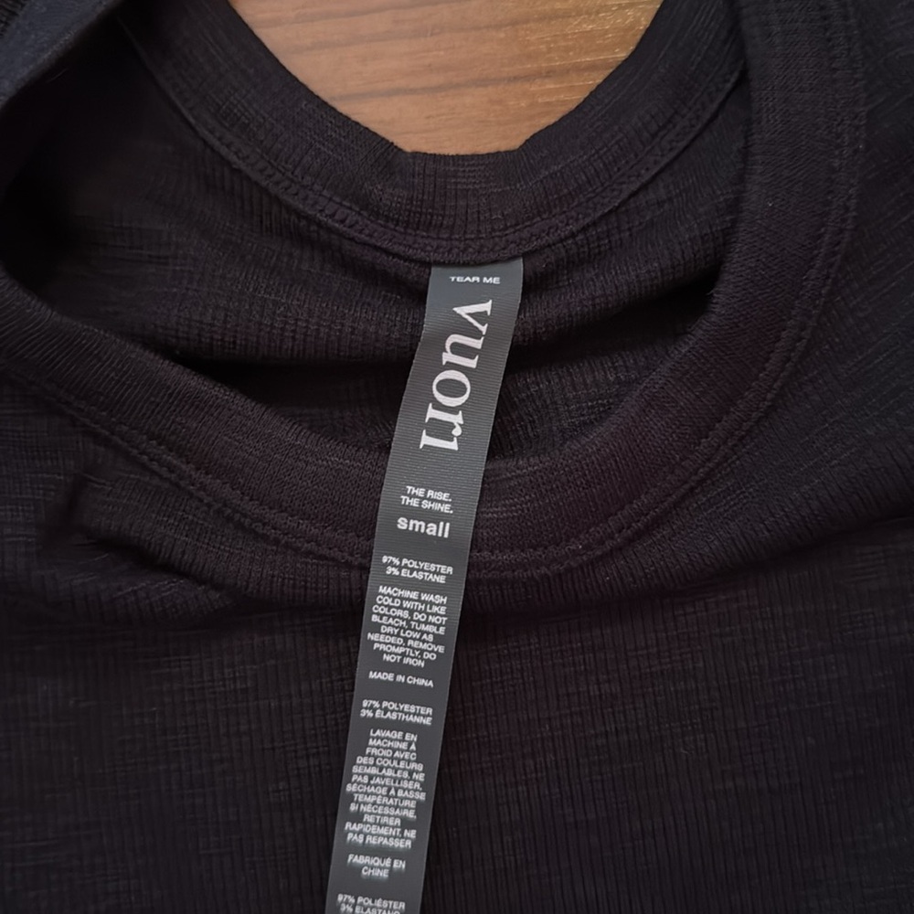 Vuori Black Tank Top - Picture 3 of 3